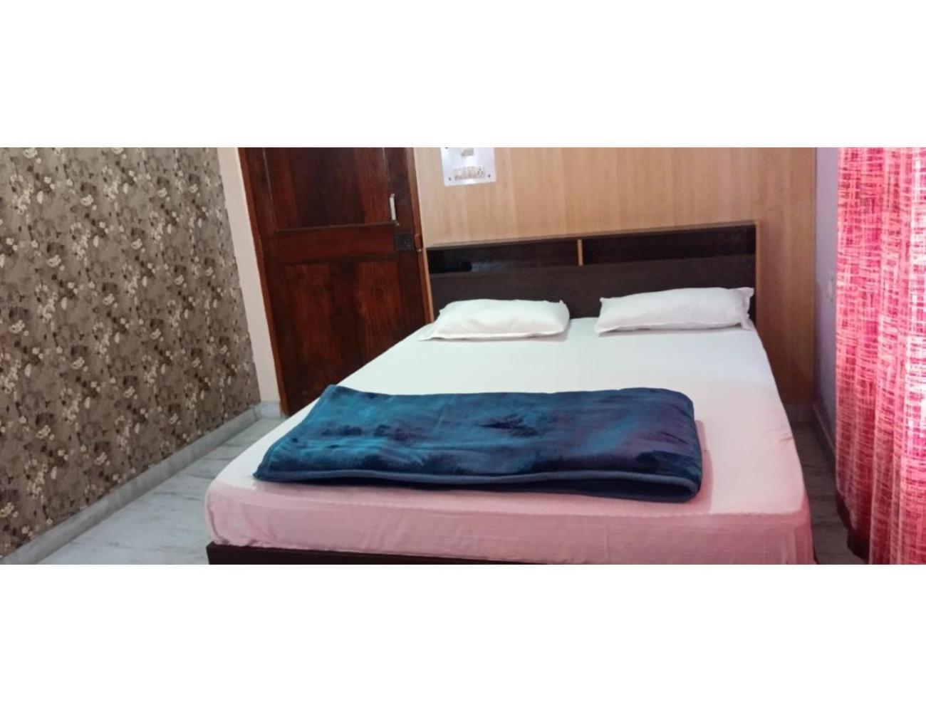 Hotel Sangam, Варанаси Екстериор снимка